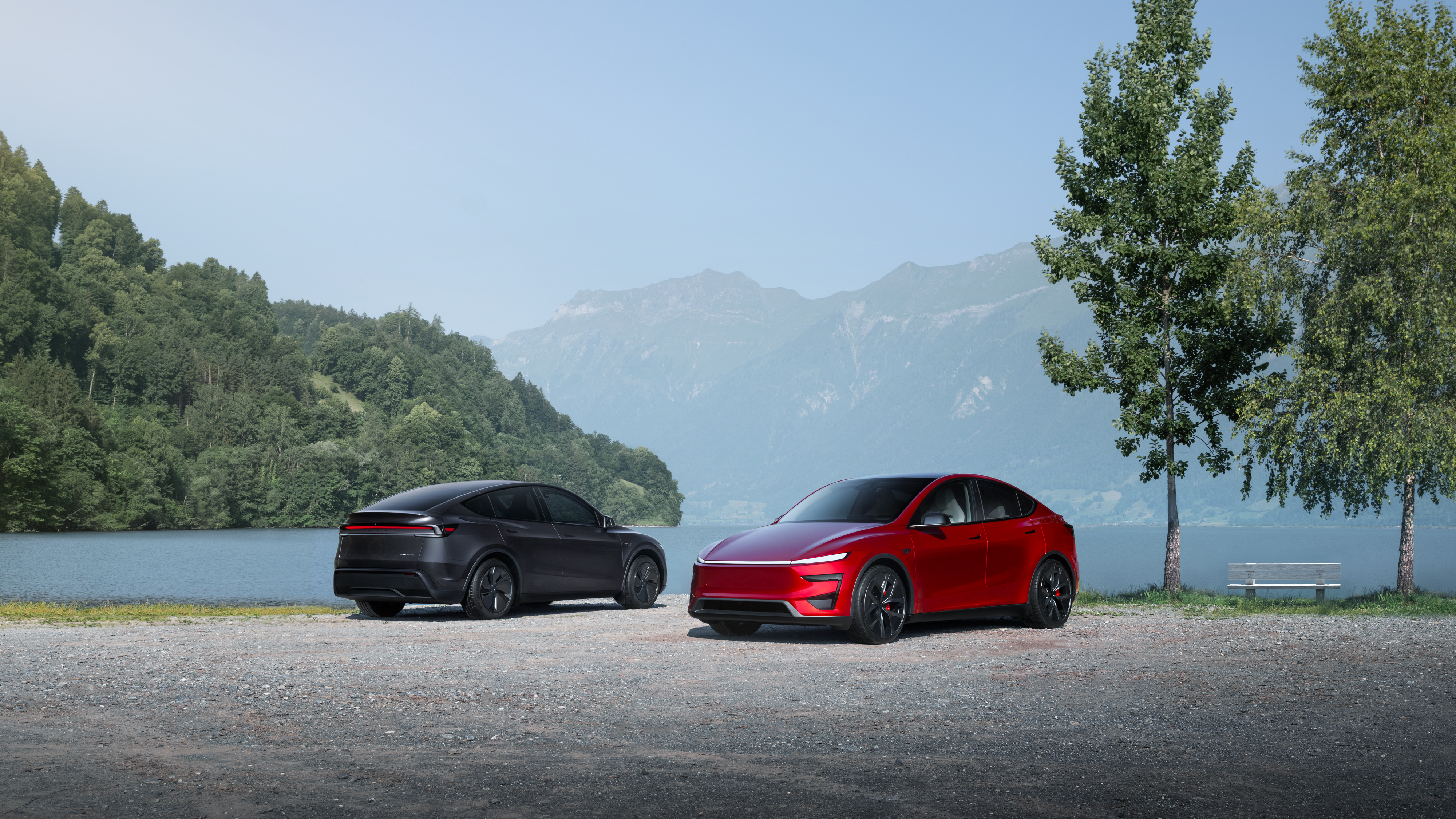 Tesla Model Y (2025–2026): Rekkevidde, lading, pris og kjente feil – alt du trenger å vite